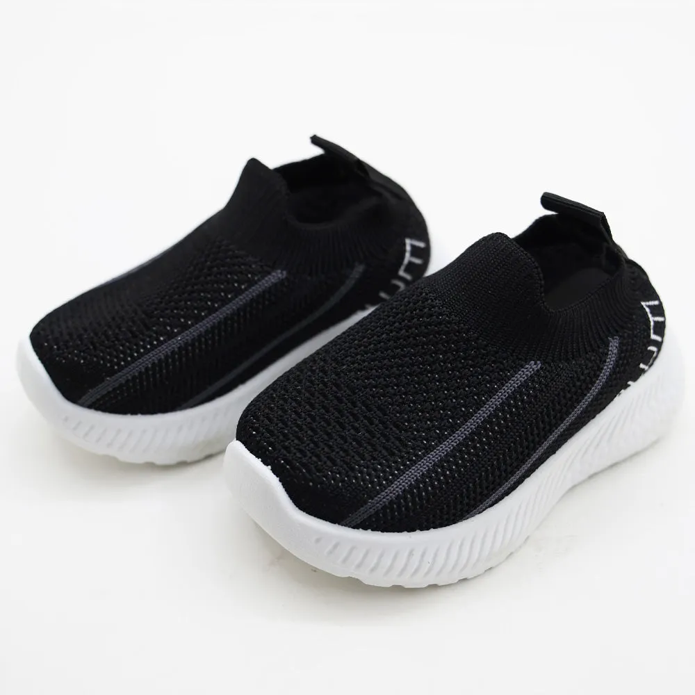 Black & White Mesh Slip On Sneakers