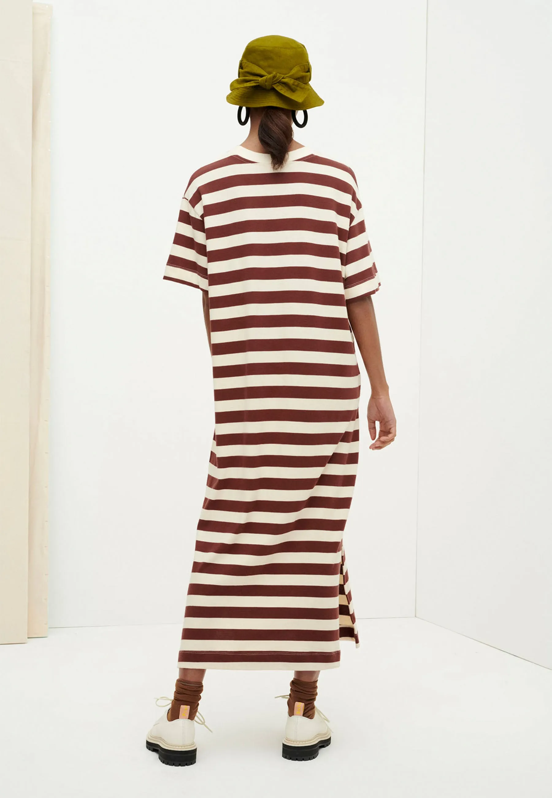 Building Block Long T-Shirt Dress - mahogany stripe