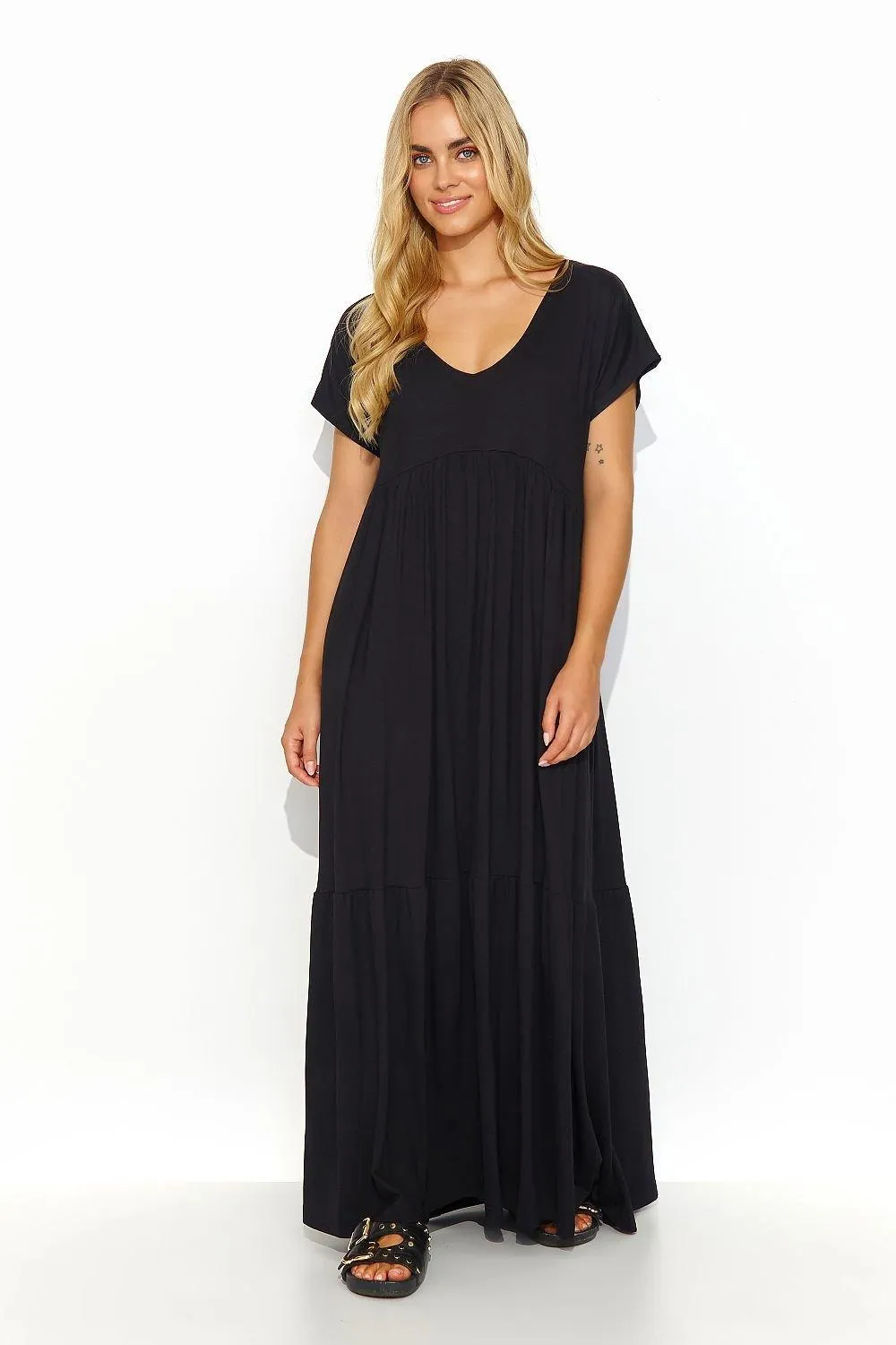 Makadamia airy, casual and fashionable maxi dress