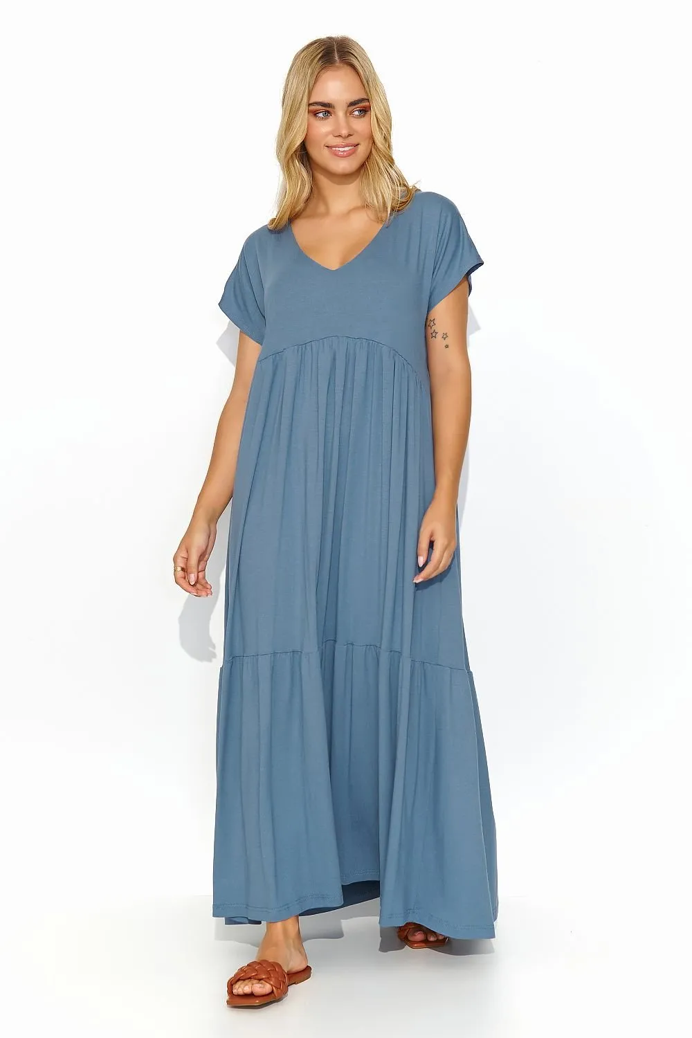 Makadamia airy, casual and fashionable maxi dress