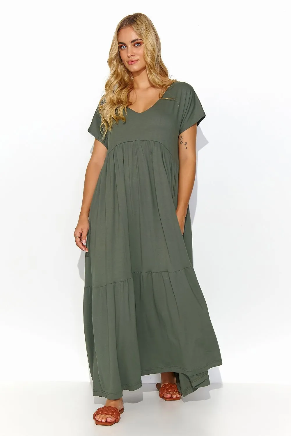 Makadamia airy, casual and fashionable maxi dress