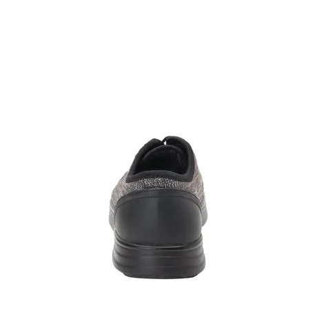 Traq by Alegria Men's Sneaker - Washed Black